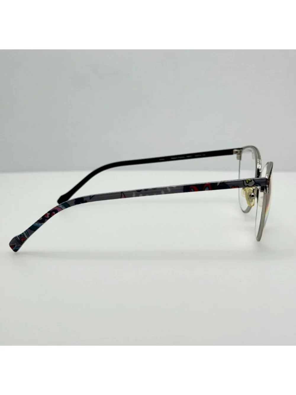 Vera Bradley Eyeglasses Eye Glasses Frames Kiara Makani Paisley MKP 52-19-135